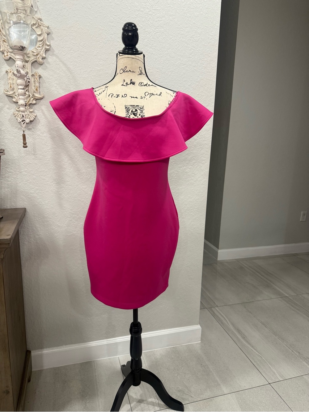 GUESS Hot Pink Off Shoulder Ruffle Bodycon Mini Dress